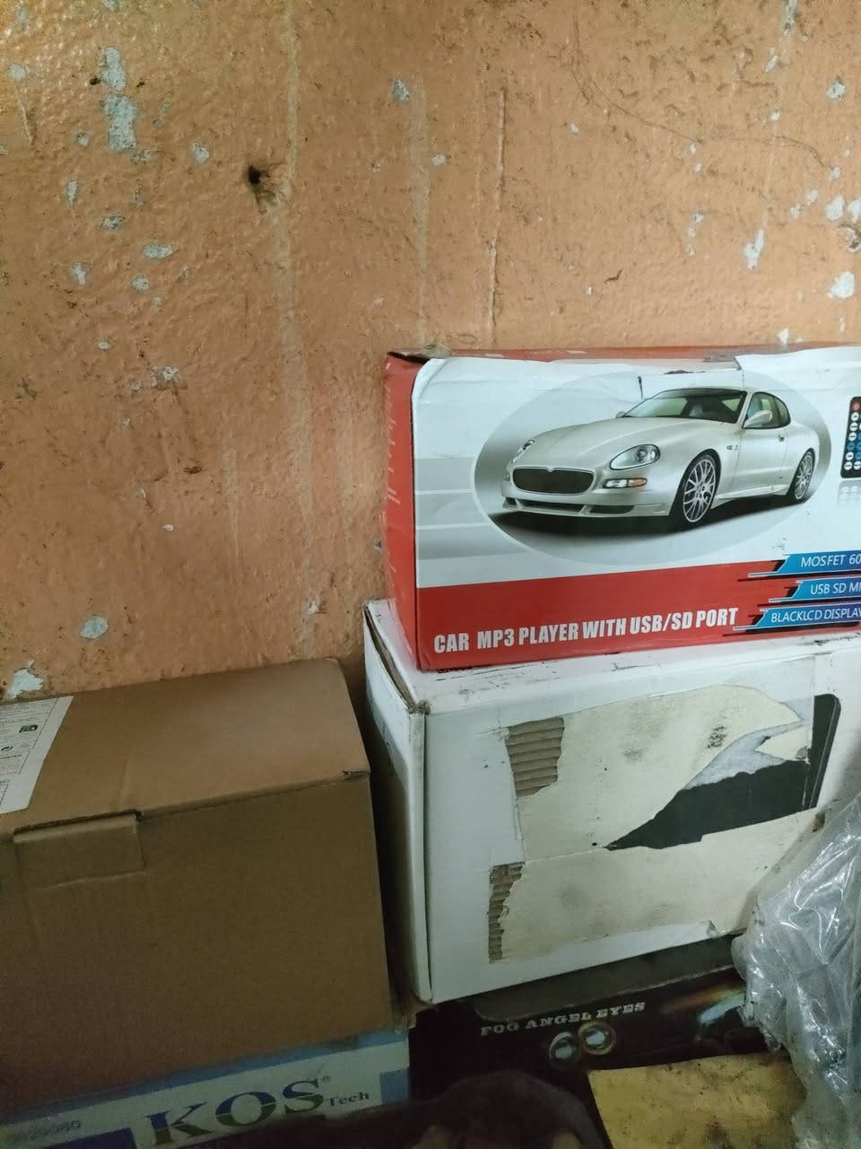 شاشت مال سيارة 2 و مسجل واحد سعرهم  70 الف
شاشة تنربط على تطبيق وتعرض مثل  شاشة بلازمة


**إذا كنت صاحب هذا الإعلان وتريد حذفه لأي سبب، رجاءا أرسل رسالة إلى الدعم الفني**