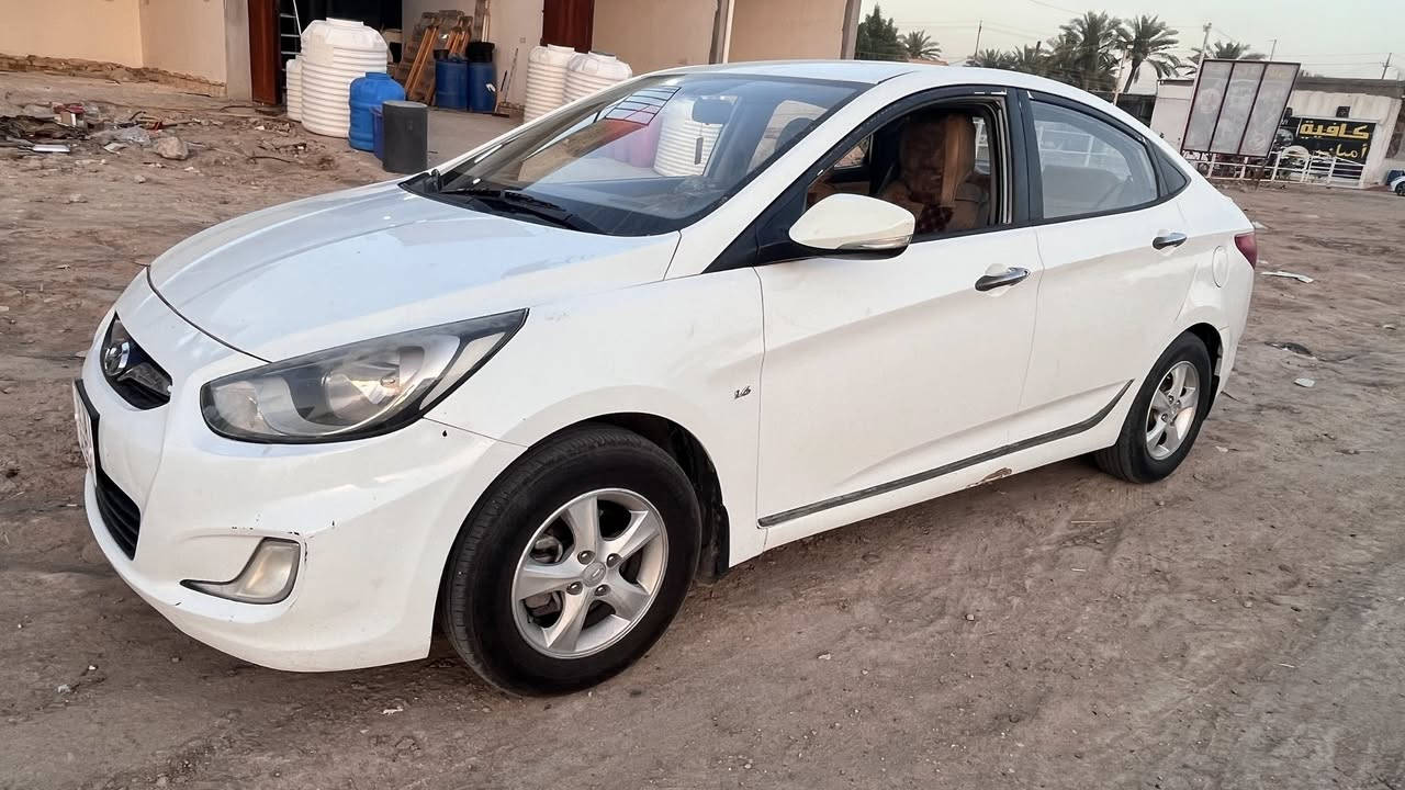اكسنت موديل 2013 خليجي كير مكينه 1600 مكفولات من الفتح و التنقيص والتبخير رقم بابل ب اسمي مكفوله من الحادث بيها شبرين صبغ بلبنيد فقط و بارد بلباب الخلف السايق سعر بيع 85 عنواني حله شارع 80 هاتف ***********
