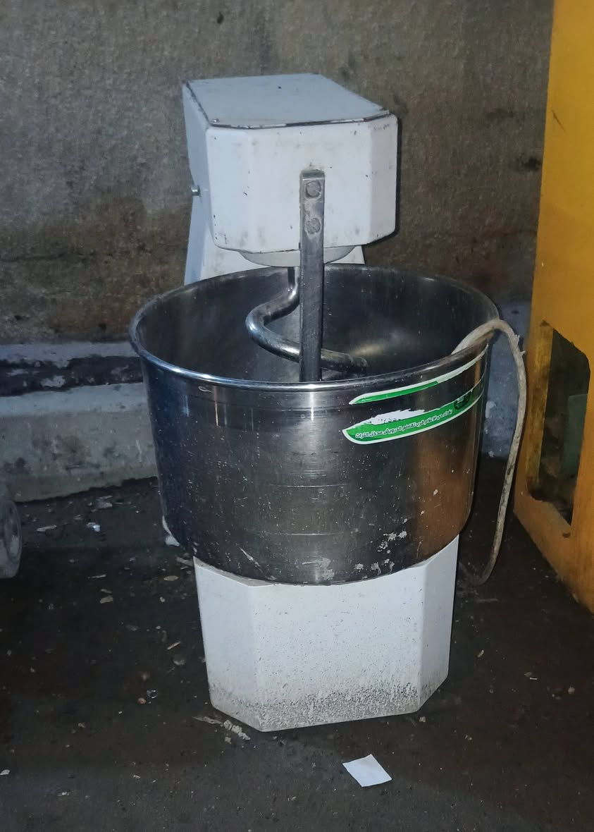 بيع وشراء الأغراض المستعمله 
***********
***********
