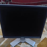 شاشة DELL السعر 35 وبيه مجال الاستفسار 07779753492