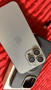 ايفون 15 ابرو ماكس ‏ماستر ‏بطارية 91 ‏ذاكرة 256 سعره مليون و 100 قفل  ...