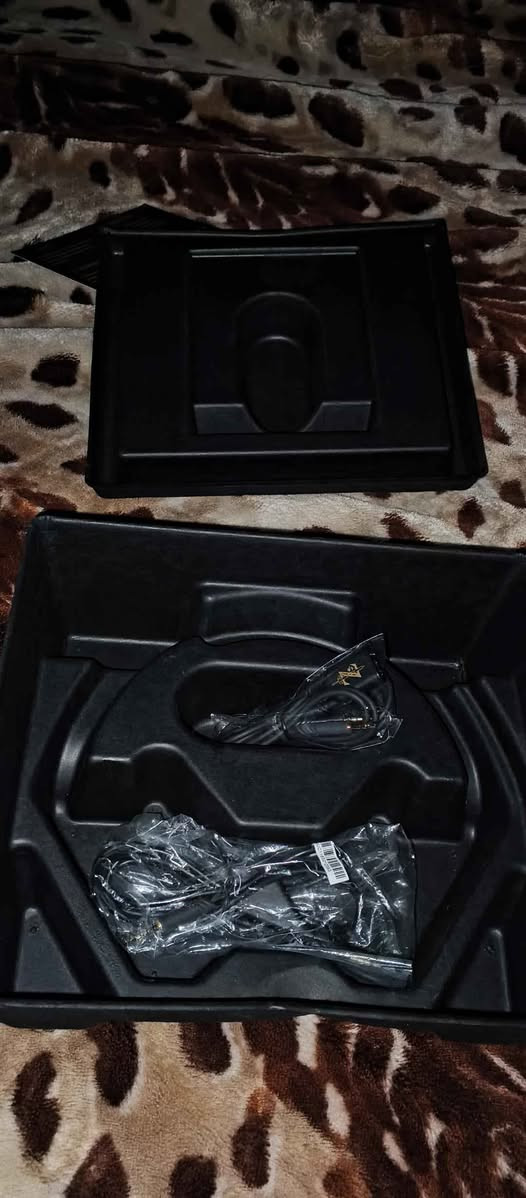 Astro A 10 
من النوادر نسخة ZELDA 
 جديد لوك كامل 100٪ 
مع كتيبات خاصة 
والكيبلات المميزة الخاصة بها Singapore


**إذا كنت صاحب هذا الإعلان وتريد حذفه لأي سبب، رجاءا أرسل رسالة إلى الدعم الفني**