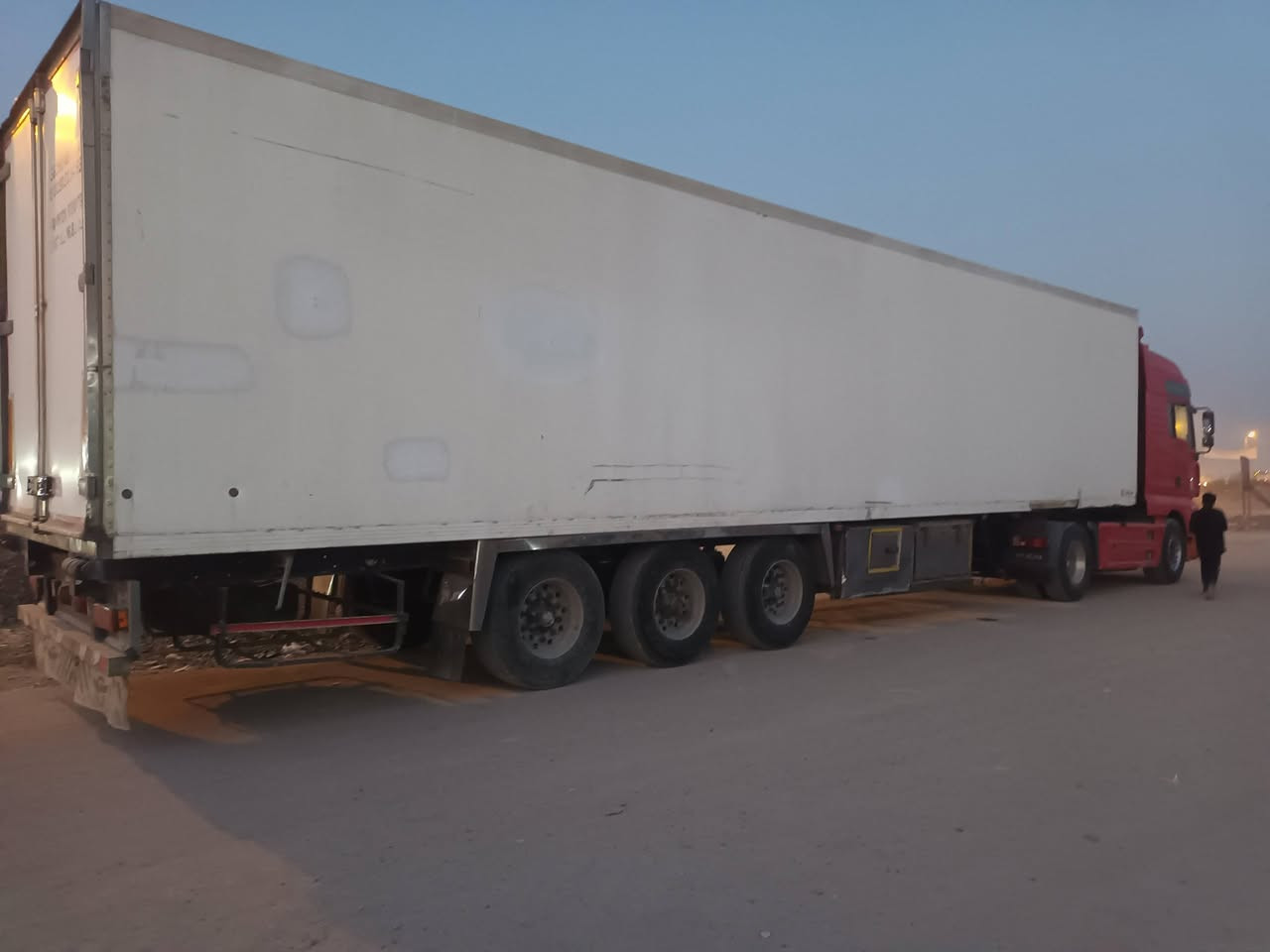 برادفقط للبيع لمبرت ارتفاع استندرجاهز جهازه اسبي ثري ربع شاشه العنوان علوه الرشيدالسعر٧٠ رقم ***********
