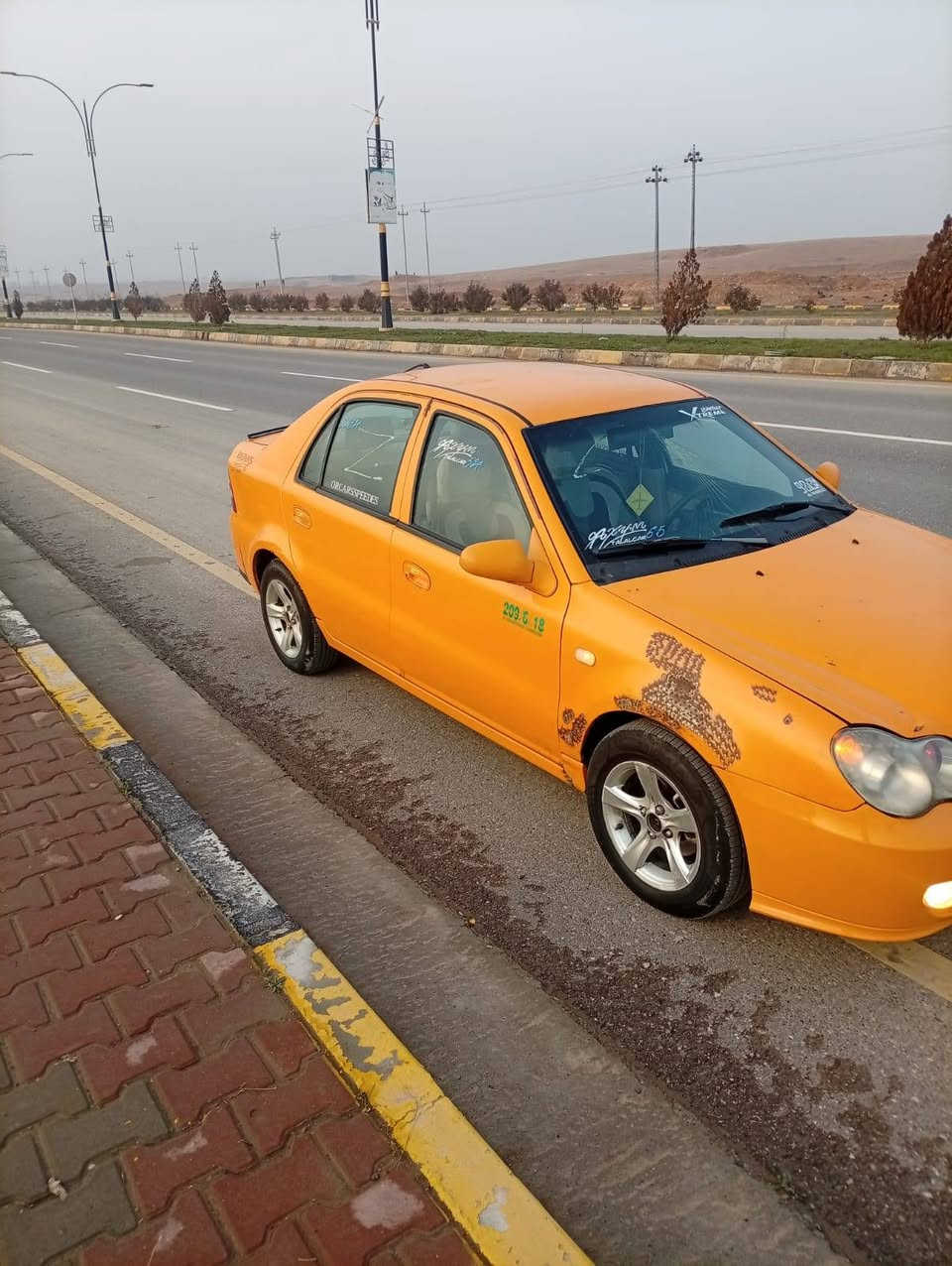 سي كي للبيع 2013 كصه قديمه 
كير شرط محرك اثر صرف تدفئه تبريد شغال
سياره نضيفه وجاهزه بوجهك ع شارع 
قطره صبغ مابيها
مكاني موصل يارمجه الشرقيه

*********** واتساب
