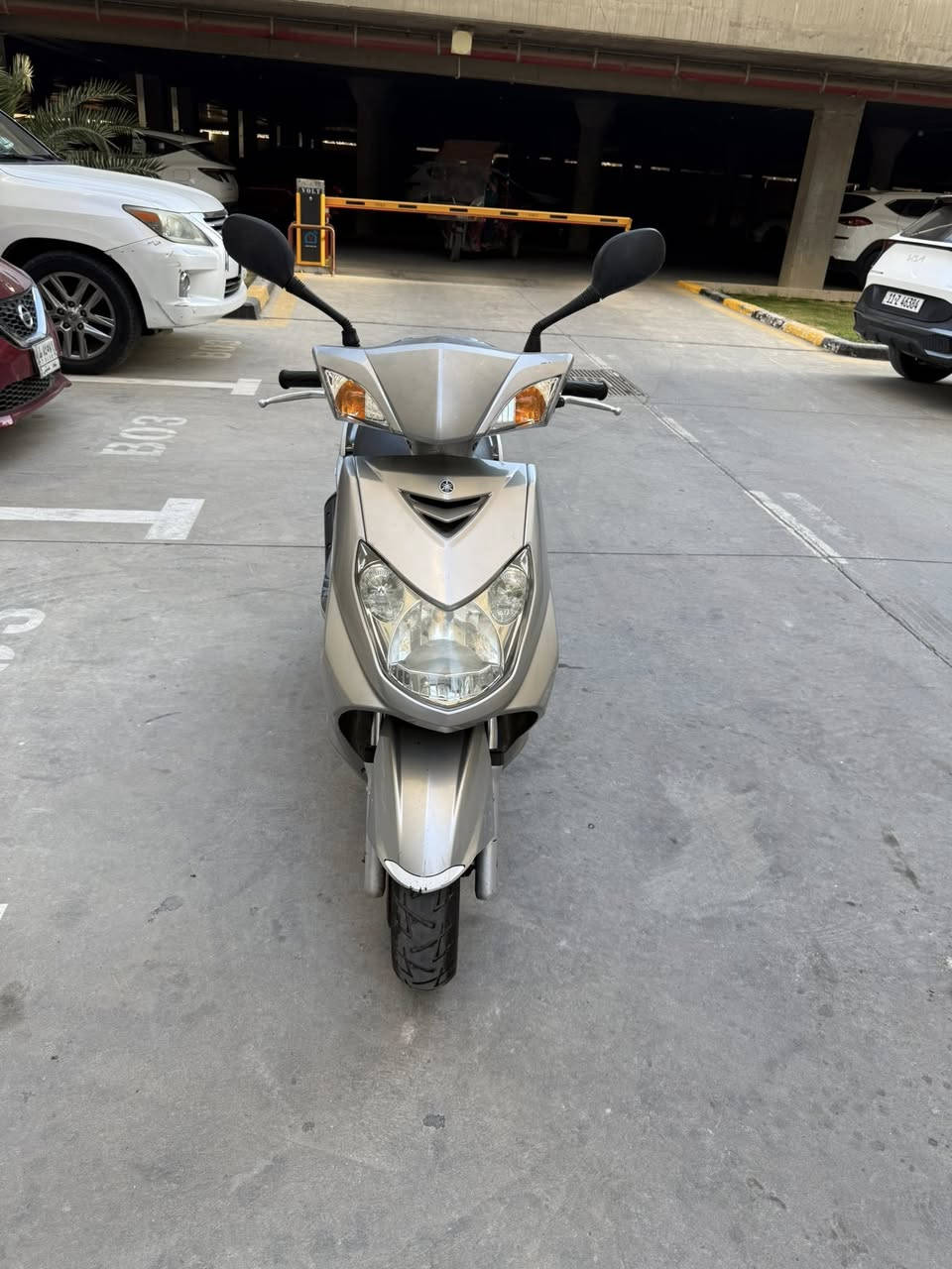 السلام عليكم شباب 
دراجه سكنس فحل ياباني مال رمبه مكفوله كفاله عامه كهربائيات ومكينه وكلشي مكاني بغداد اعظميه سبع ابكار السعر مليون و350 الف دينار وبيه مجال بسيط الشراي يتصل***********
