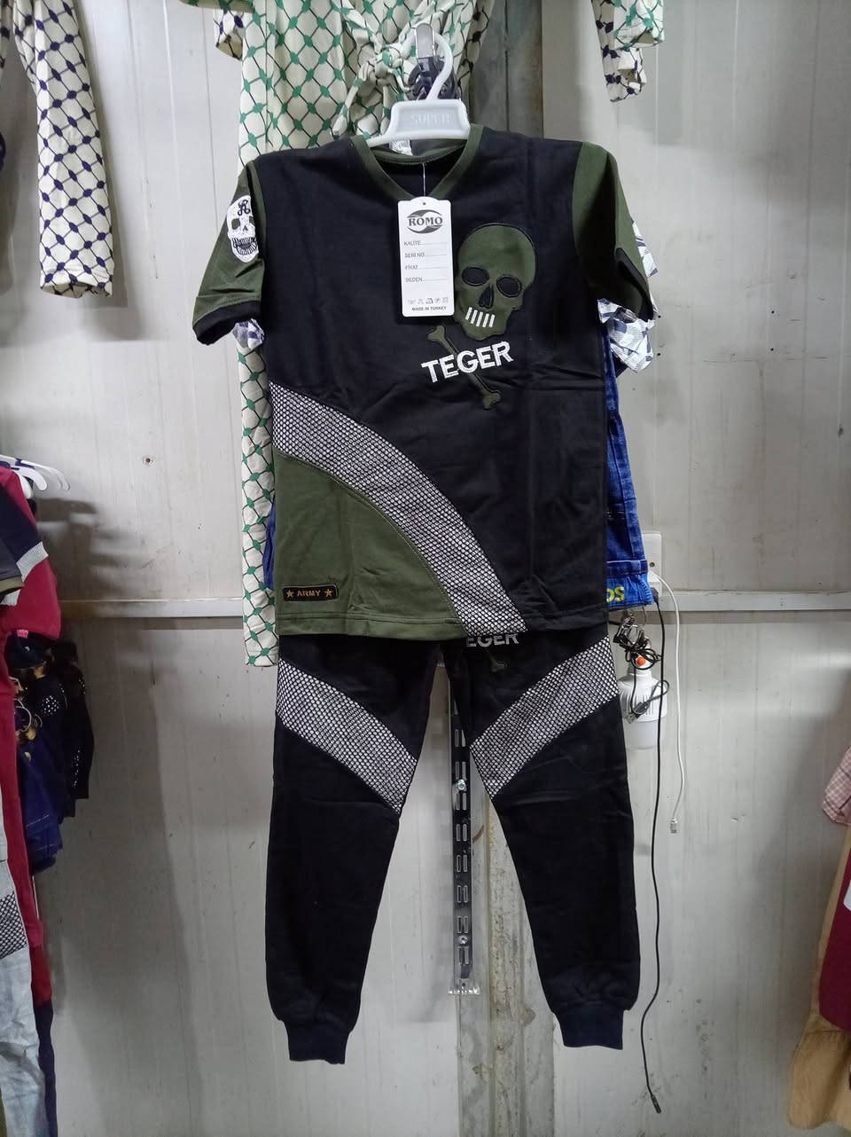 تراكات ولادي و شبابي صناعة تركية يلبس من ٦ سنوات لحد ١٨ سنه وبسعر ٥ آلاف فقط عنوان مجمع عامرية الفلوجة العيادات مقابل الاطفاء


**إذا كنت صاحب هذا الإعلان وتريد حذفه لأي سبب، رجاءا أرسل رسالة إلى الدعم الفني**