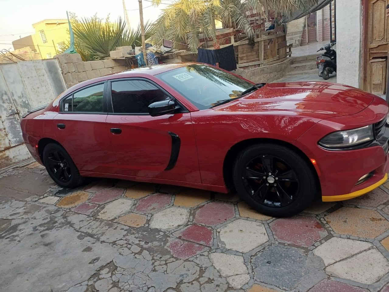 السلام عليكم ورحمه الله وبركاته 
جاجر 2015 وارد كندي مكفولة عد نرماده مفتوحه فقط سونار مرفق رقم أربيل سنويه منهيه قبل شهر باسم كردي ويل 18 جاهزه من كلشي لايت زنون سياره فتحه مكان السيارة البصره قضاء المدينة هاتف *********** السعر 185 وبيها مجال المدينة, البصرة
