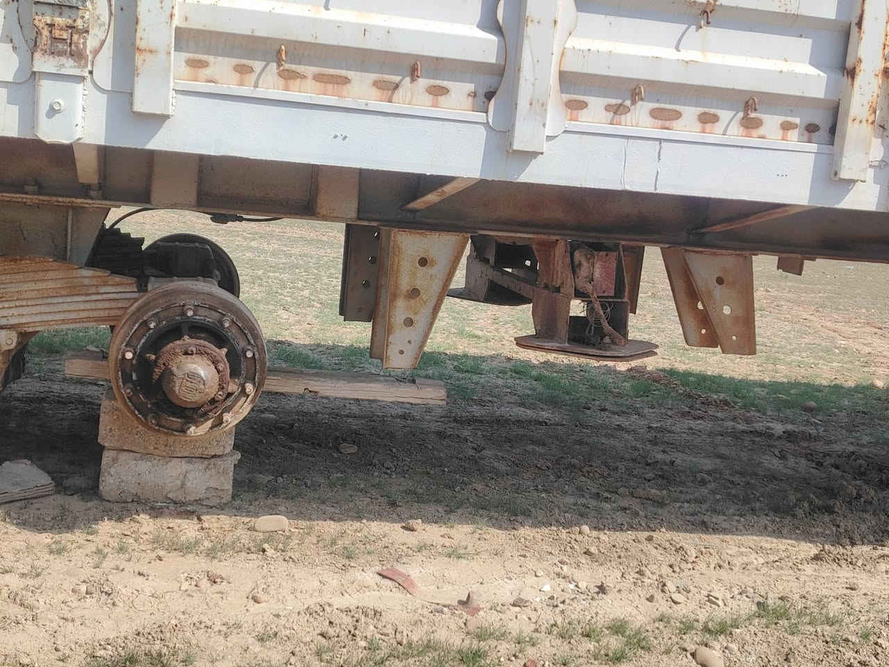 سلام عليكم عربانه تركيه للبيع سعر 65رقم الهاتف ***********
