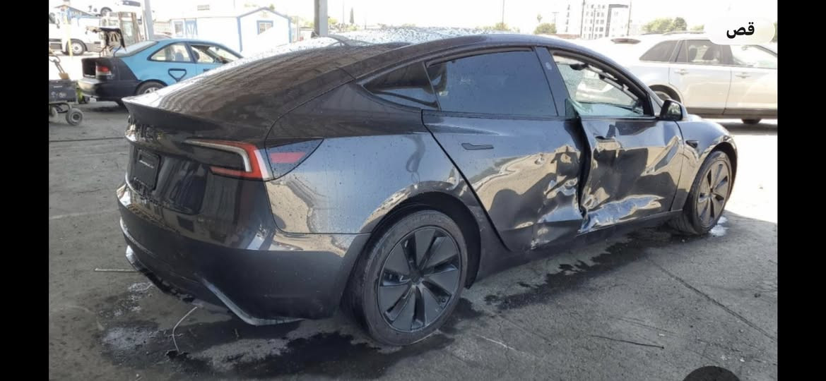 تسلا موديل 3 فول مواصفات
موديل 2025
مرقم أربيل جديد 
السعر 215
***********
