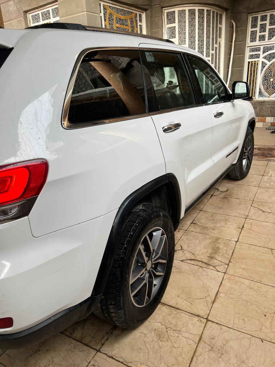 جيب شيروكي 
لمتد تشغيل 🔛 عن بعد
مثبت سرعه
مديل 2018 
كتاب ضباط رقم نجف 
فول مواصفات 
المكان البصره
حادث بنيد ودعاميه
مكلف بلنشر
*********** البصرة, العراق
