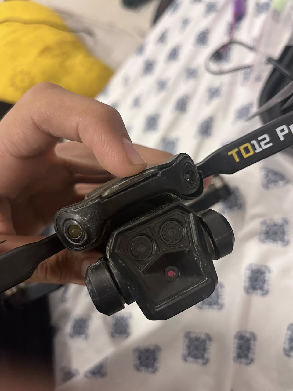 TD12 PRO  عليها شوية تراب لان نسيت عندي درون تصويرها يخبل مواصفات تجنن ما اعرف بيش اخذتها اللي تفيده يحط سعر   

 للعلم الدرون مستعملة بيها كسر بالكفر الخارجي 

وعندي سيارة حلوة صغيرة تشد عليها كامرة ودووس اعلى سعر ابيعهن ما اعرف سعرهن


**إذا كنت صاحب هذا الإعلان وتريد حذفه لأي سبب، رجاءا أرسل رسالة إلى الدعم الفني**