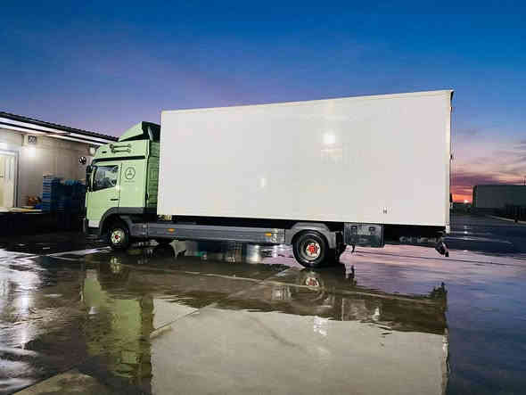 لەسەر داوا كاری ئەدمین 
ئەتیكۆ مۆدێل٢٠٠٤تەبرید عاف تعدیل سورعە ٦پستنی ٦بڕغی گێر مەكینە ئەكسل بەشەرت بەڕاد SL300ترمۆگینگ هەموو گیانی بەشەرت سەنەوی ژینگە هەموو نوێە بەس هەزەیی بەسەر چووە  سەیارەكە جاهیز لۆ ناو ئیشێ سعری٢٣٠وەرەقە كەمێك معملی تێدایەڕەقم موبایل ***********
