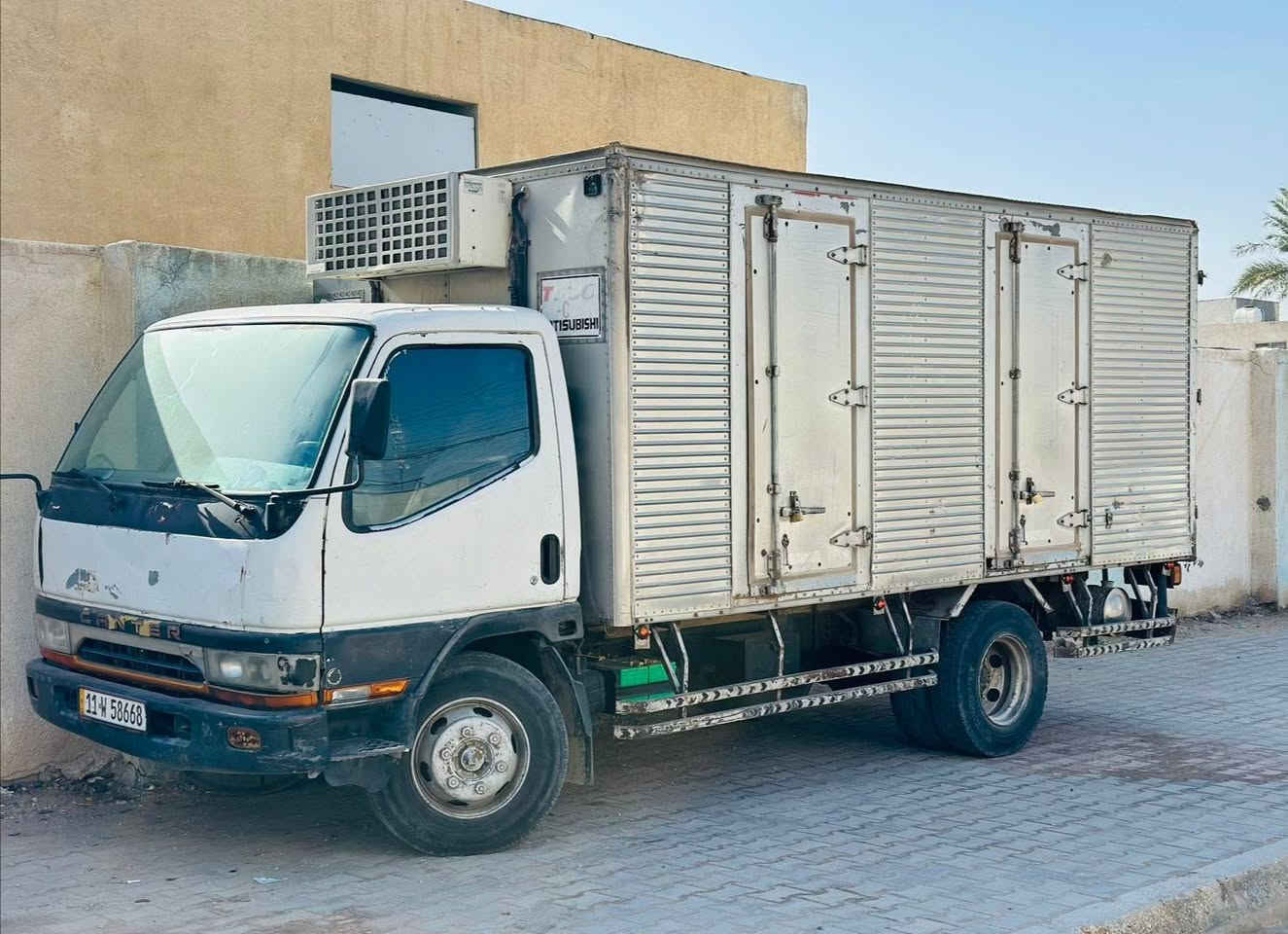 السلام عليكم
كنتر براد موديل 1993 بزون حموله 4 طن  البراد يشتغل سنويه لغاية 2030 رقم بغداد
السعر 135 بيه مجال بسيط
المكان كربلاء 
للتواصل
***********
***********
