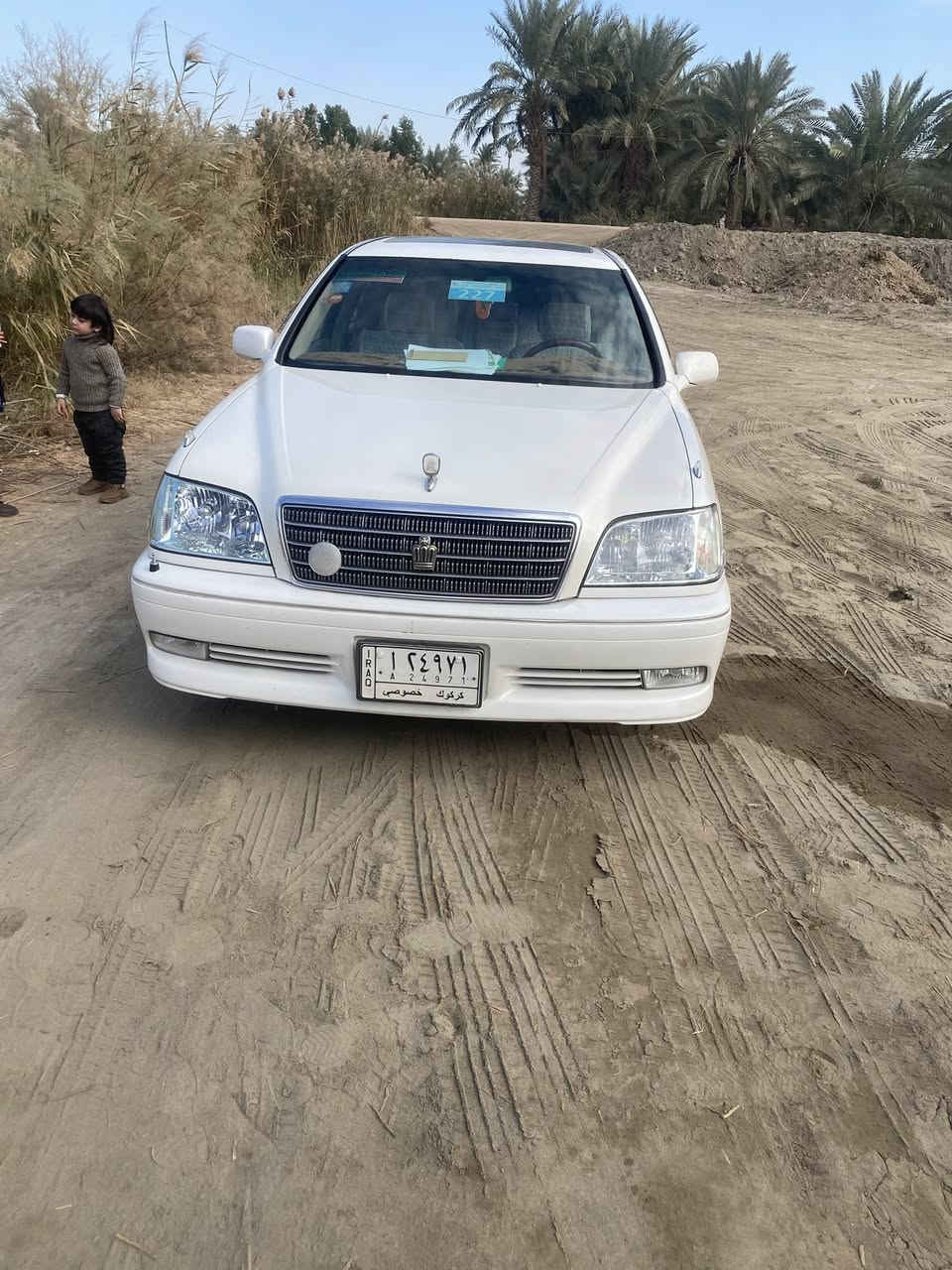 السلام عليكم ملكه للبيع فول واحد ع واحد مدفوع كمرك ضريبه كامله باقي بس ع الرقم 4 دكم فتحه ***********  السعر 125 بيه مجال
