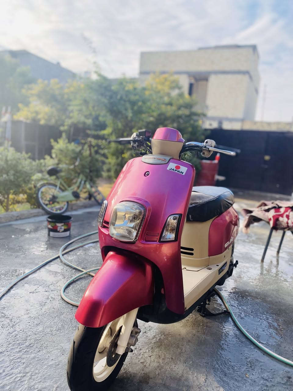 سلام عليكم ماكس بوليسي للبيع موديل 2008كابريتر  العنوان كربلاء *********** السعر خاص
