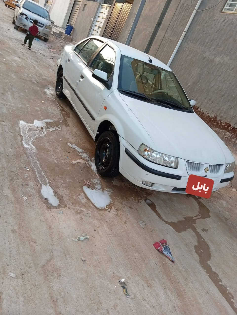 السلام عليكم  . رمضان كريم ينعاد عليكم بصحه والعافيه.
سمن للبيع مديل 11 مكينه وگير حلوات. 
تبريد تدفئه. تخم تاير جديد. سنتر لك شغال. 
كهربائيات كامله سياره حلوه ومقبوله. 
السعر 36 مع المجال. 
رقم الهاتف ***********.
العنوان.  النجف الاشرف.
