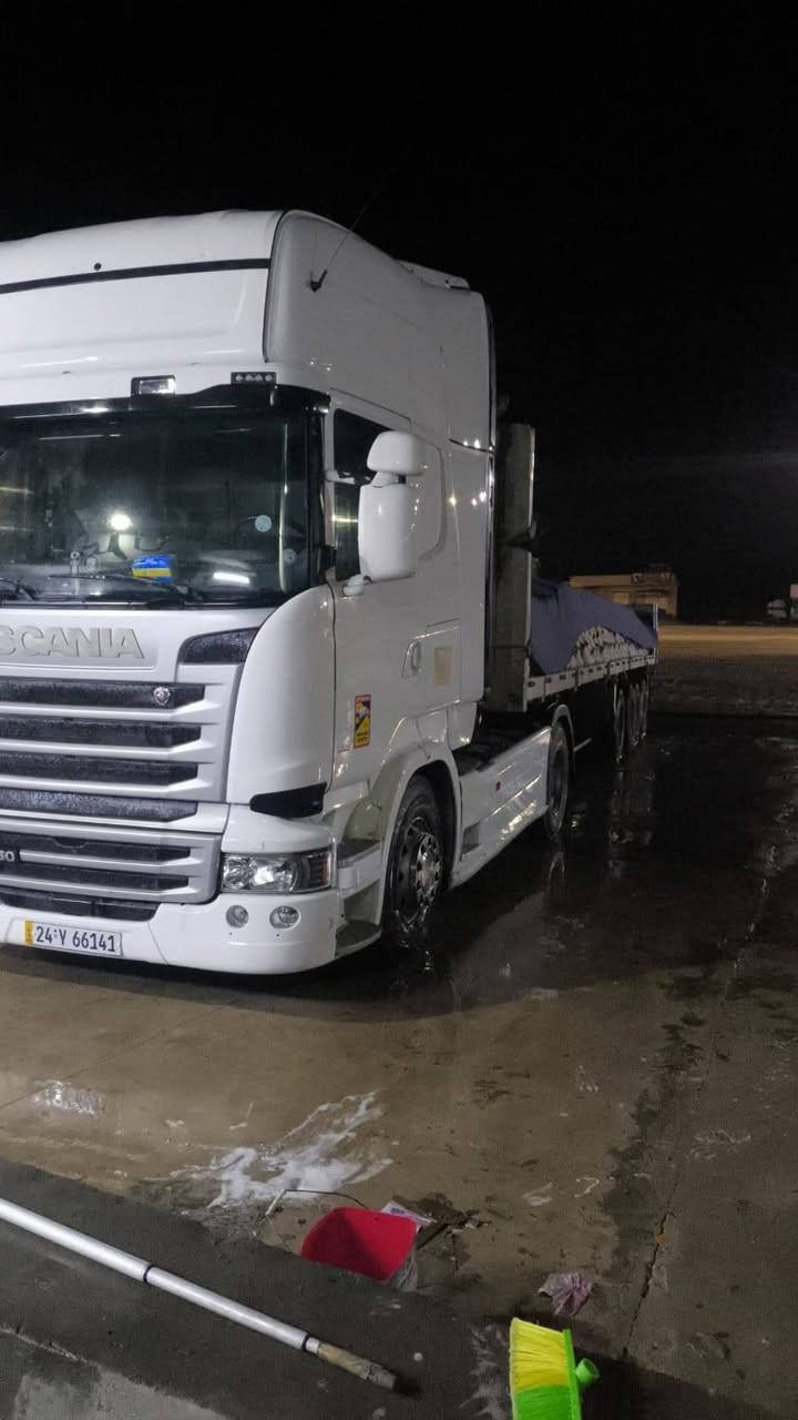 سكانيه للبيع موديل 2016 ترقيم جديد مكينه 450 سوبر عادي تخم تاير فول مواصفات كامره حساس رادار رقم دهوك بسمي عربانه شاصي 16 دنكير 16 مكان السياره بابل المسيب ***********
