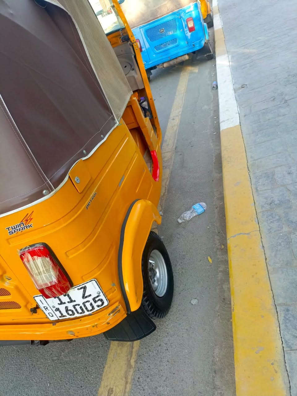سلام عليكم تكتك عشرين كفاله✈️ سعر 6/400 وبيهة مجال حك جيه متواجد خاص او وتساب ‭***********‬
مكاني شعب حي البساتين بغداد
