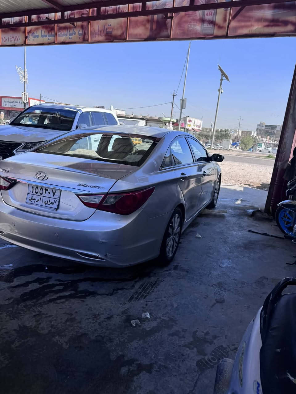 ياالله مرخصت ادمن عندي سوناتا 2011 خليجيه داخل بيجي مكينه 2400 دوش كير مكينه وتبريد وصدر  وحداديه  مكفوله ومكفوله من ضربه وتبديل  فقط جرد مصبوغه احزام تكام وقماره بدون صبغ ضربه مابيها بسمي شخصيه يريد وكاله يريد تحويل اني حاضر سعر 68 وغرامه وره المشتري مكان بابل ***********
