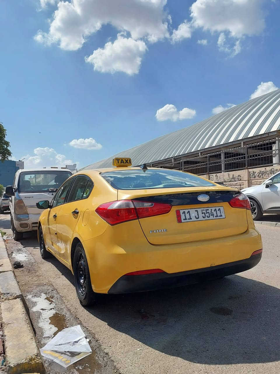 السلام عليكم 

كيا فورتي للبيع فقط
بدون مراوس ٢٠١٤
وارد امريكي ليبل واحد
حادثه بنيد فقط بدون دواخل
مكفوله كفاله عامه مدوشمه عام
 بنواب درجه اولئ 
صدر جديد بطاريه جديده مسويله 
سيرفس كامل سنويه وهزه ورقم
انكليزي بسمي سنويه تحويل ثانيوم
السياره احلى من الصور مكان السياره 
البياع حي العلام اي ستفسار اني حاضر 
شباب مكلف بنشر الرقم يمك واتصل 
***********@
