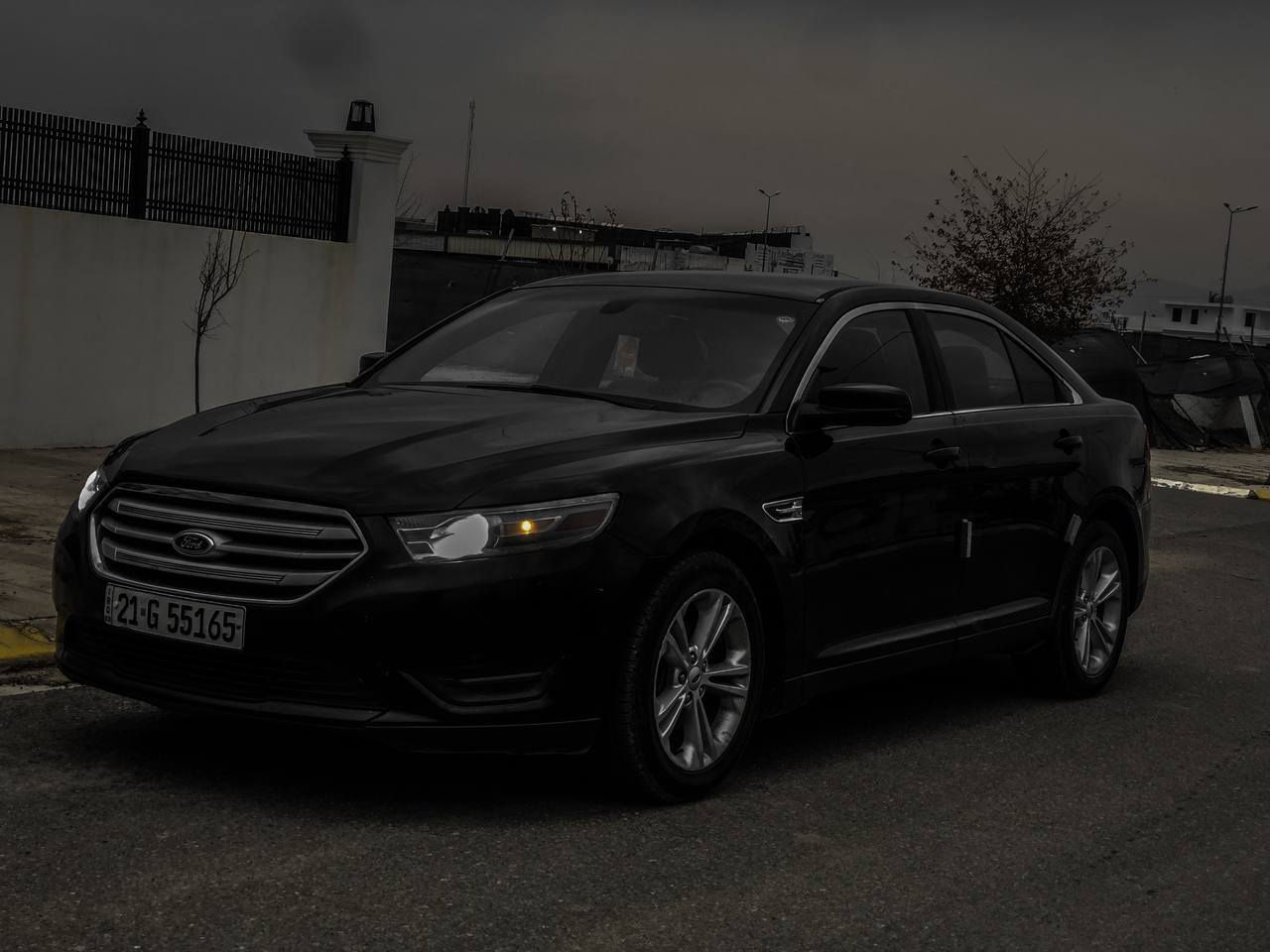 فۆڕد تۆرۆس  مۆدێل ( 2013 )
‎ مواسەفات ڕەنگ ڕەش / SEL 
‎نموونە لە پاکی و جوانی توندوو تۆڵی
,ناو ڕەش و شەغال ، تەبرید گەرم و سارد بەشەرت ، تەبرید سەر سوکان ، سوکان ڤۆڵیۆم ، تحدید سرعە ، کوشن کارەبا ، حاسە ، ئاوێنە هیتەر ، ئاوێنە فۆتۆ ، ئاوێنە کارەبا ، کۆدی دەرگا ، جام ئۆتۆ ، حاسەی تایە ، لایت ئۆتۆ ، دژە خلیسک ، سیستەمی کۆمپیوتەریە خۆی  چێکی خۆی دەکات  تایەی تازەی بۆ بەسراوە رەقەم و سەنەوی تازەیە تا کۆتای 2028 یەک دینار مەسرەفی تیدا نیە هەموو شتێکی بە شەرت، تەحویلیش بەشەرت  
تەنها کەمێک سردی هەیە و بێ سبوخ 
کۆبۆنی بەنزینشی هەیە
نرخ 115 $ کەمێک مەجال  
***********
شوێن چەمچەماڵ
