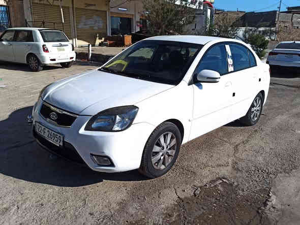 السلام عليكم
كيا ريو 
موديل 2012
وارد كوري 
رقم اربيل الدولي
كابون بانزين 
كير ومحرك شرط 
محرك 16 دوش 
تبريد 
سياره ضررها جاملغ امامي تعديل بارد وداىر خلفي بدون دواخل شرط 
شرط التحويل 
السعر 100$ وبيها مجال
🛑ملاحظه مهمه
 يرجى الاتصال من  الساعه 9 صباحأ إلى الساعه 9 مساء
#العنوان موصل الجديده شارع بغداد مجاور سنتر بغداد
#مكتب ال رزان للسيارت
***********
***********
