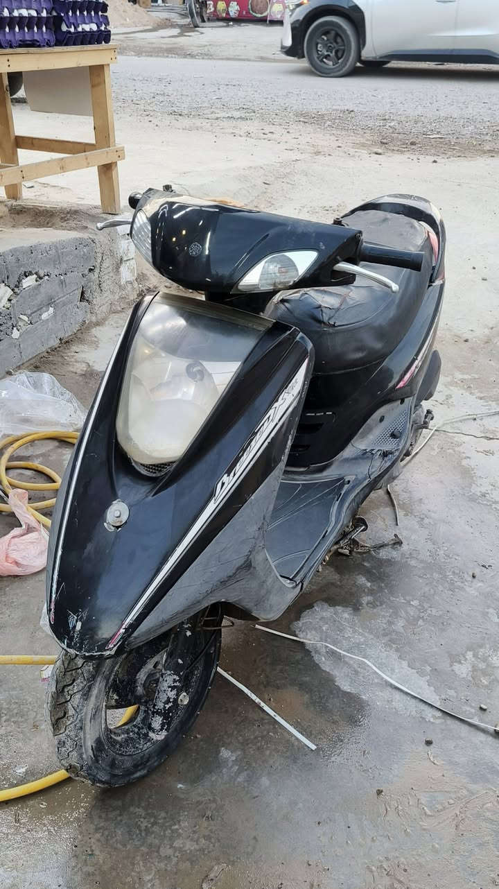 دراجه بريز بلادي نضيفه معدل  عداد كهربايات كله شغال دراجه نكره مكان كاضميه ب400  للتواصل ***********
