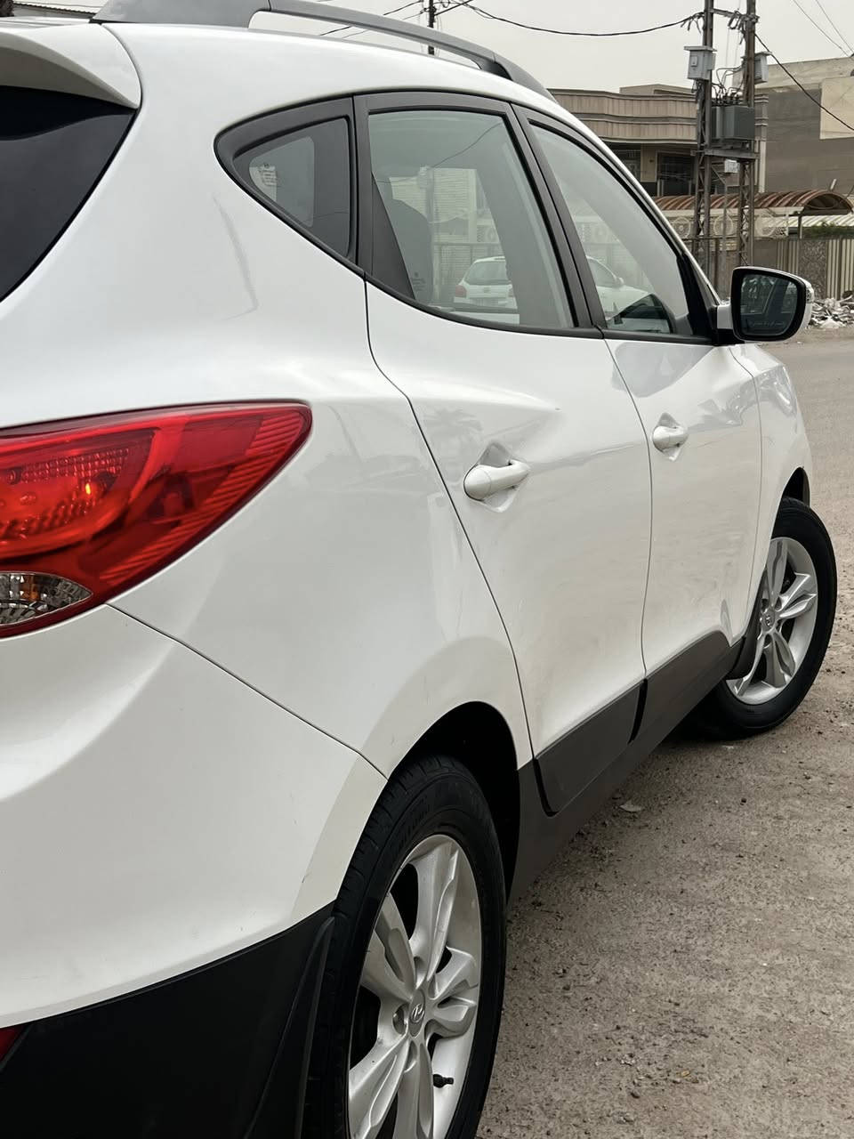 السلام عليكم
توكسان 2014 خليجي مكفوله من كلشي لا صبغ ولا بارد ولا فتح ولا اي شي 
مواصفاته عاديه 
ماشيه 92 
رقم اربيل تحويل او وكاله 
السعر 153 
مكاني بغداد الدوره حي الصحة 
***********
