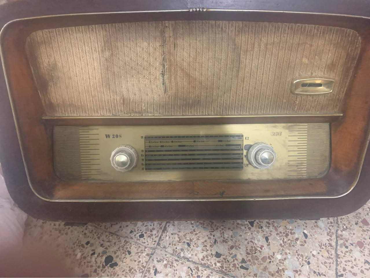 انتيكات لاستفسارات اكثر اتصل ***********وتدلل بغداد, العراق
