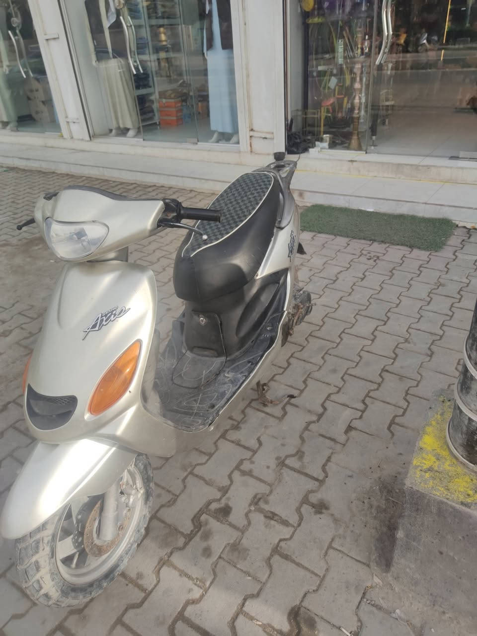 دراجه اكزز نضيفه نضيفه نضيفه
كهربائيات كلها شغاله سلف لايت بك لايت اشاير هورن 
العنوان البصره ابو الخصيب محيله قرب دوره ام زباله 
الرقم الستفسار : ***********
السعر : 500 وبيها مجال قليل 
الفحص تجي تفحص بيدك وتقتنع وتاخذها
