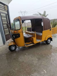 تكتك للبيع موديل 20شهر 11رقم وسنويه بغداد مصبوغه عام جماليه السعر 6200...