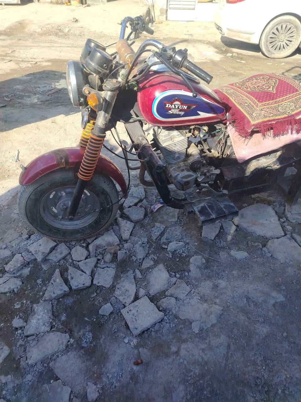 السلام عليكم ستوته لبيع مكاني بغداد الحريه ستوته نضيفه يعني بيه شويه نقوصات مكينه مابيه شي وراق موجوده موديل 2019 / *********** الحريه 800بيه مجال
