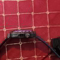 ساعة مدرعه اصليه باله سعرها 30 وبيه مجال رقم 07710855400