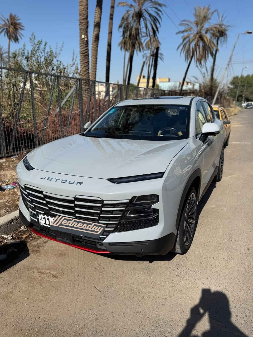 للبيع جيتور🩶| Jetour Dashing 2025 | 1.6 Turbo Luxury Full

🩶 Jetour Dashing 2025
✅ محرك 1.6 تيربو اللون اسمنتي
✅ فئة Luxury Full

المواصفات:

* سقف بانوراما.
* تشغيل عن بُعد.
* جنطة كهربائية.
* رادارات أمامية وجانبية.
* إطفاء وتشغيل ذاتي.
* مقاعد جلد لونين كهربائية مع تبريد وتدفئة.
* كروز كنترول + الحفاظ على المسار.
* نظام النقطة العمياء.
* ناقل حركة أوتوماتيك 8 سرعات.
* شاشة كبيرة تدعم Apple CarPlay.
* إنارة داخلية متغيرة (Ambient Lighting).
* دوسات مضيئة بشعار Jetour.
* عرض شعار السيارة أسفل المرايا الجانبية.
* رنكات قياس 20 إنج.
* وغيرها من المواصفات.

✅ السيارة داخل الضمان والوكالة.
✅ مكفولة وباسمي مباشرة.
✅ رقم بغداد إنكليزي.

📍الموقع: بغداد – الاعظمية.

السعر على: الرقم او واتساب

📞 اتصال: ***********
