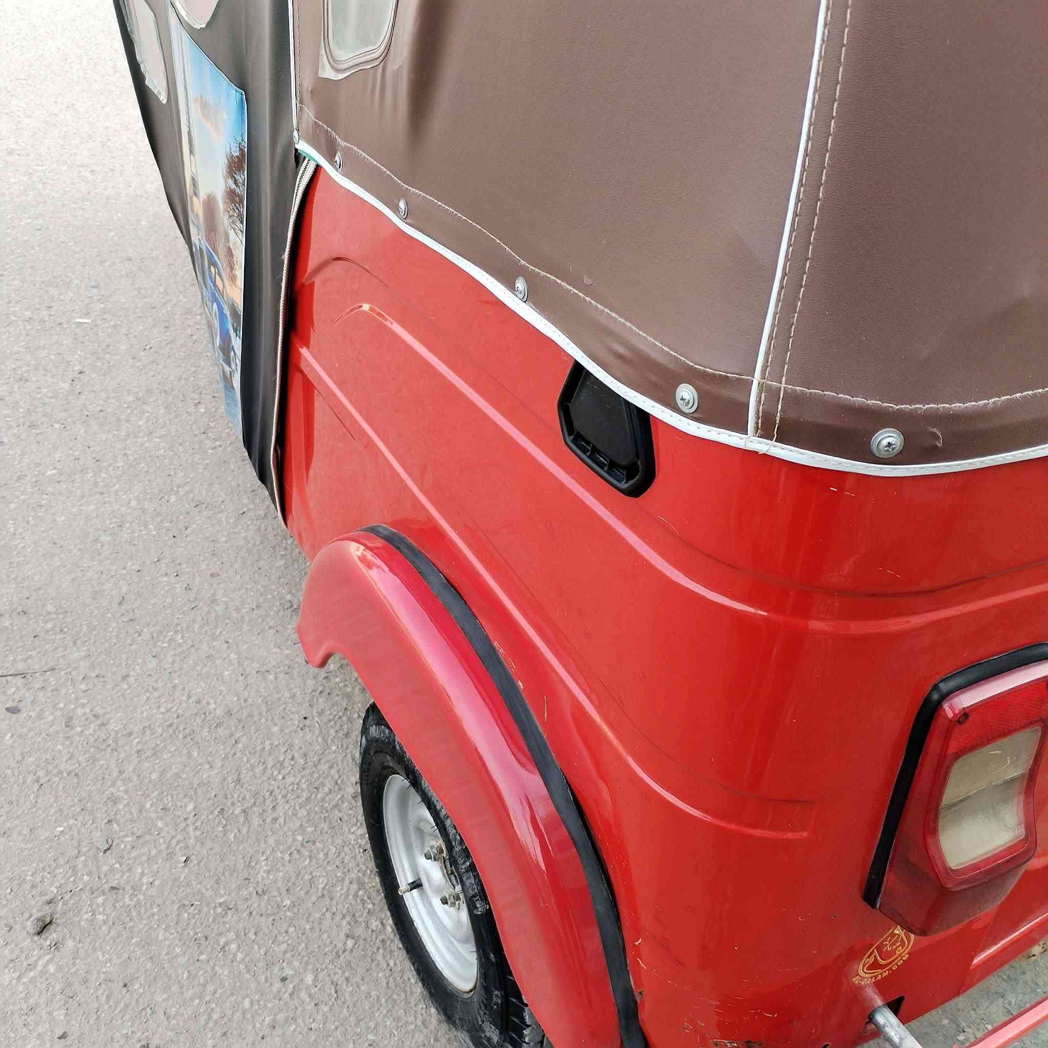 للبيع 22 كفالة   رقم وسنوية بأسمي  مداور ثاني يوم
للأتصال ***********بابل الحمزه الغربي
