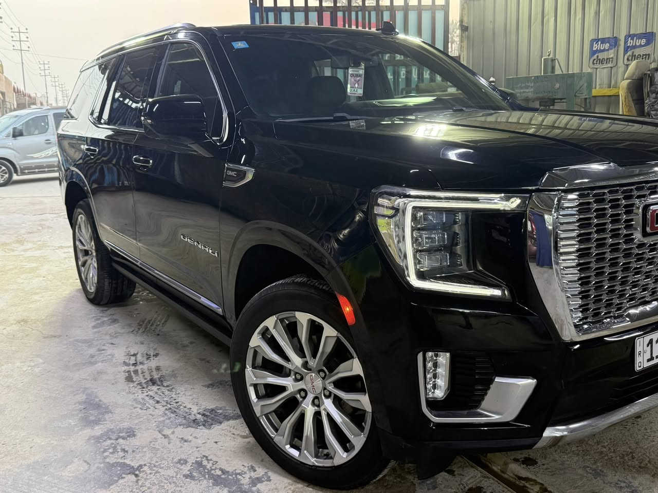 وارد امريكي بيها قطعتين صبغ جاملغ وبنيد فقط
سياره ماشيه 35 ميل سياره جديده بمعنى الكلمه
جمسي دينالي  رقم بغداد بسمي مداور ثاني يوم 
Vip ‎موديل 2022
‎فول موصفات 
‎داتا شو كبير 
‎شاشه الكترونى  
‎رادار جانبي خلفي امامي 
‎رادار مانع تصادم  امامي
‎رادار مانع تصادم خلفي 
‎خمس كامرات 
‎خمس بصمات 
‎كشنات تبريد تدفأه خزن وكهرباء 
‎كشن رجاج تحذير 
‎كشن خلفي منفصل كشنات الخلفيه كهرباء 
‎جنطه كهرباء 
‎ستيرن كهرباء 
‎بانوراما
‎كيجات شاشة الكتروني 
‎دوسات كهرباء  
‎فور ويل اربع انضمه قياده
‎محرك ٨ سلندر ٦٢٠٠ 
‎كير ١٠ نمر ‎ 
‎شاحن لاسلكي
السعر 46 وبي مجال بسيط
مكلف بلنشر  مكلف بنشر اتصال فقط
الاستفسار / ***********
مكان سياره /الديوانيه
