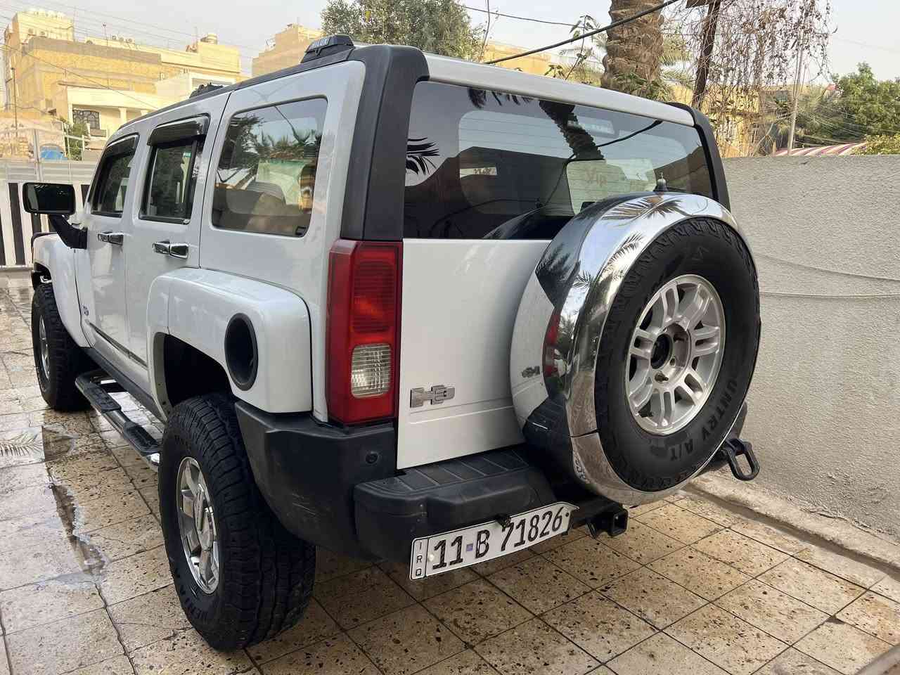 همر موديل 2007 رقم بغداد مشروع وطني سياره جاهزه كير مكينه تخم تاير جديد كهربائيات كلهة عل ابلاد مكان السيارة واسط الكوت المركز المدينة السعر 98 وبيهة مجال ***********نوع السيارة H3ببهة صبغ الباب الامامي الايسر فقط
