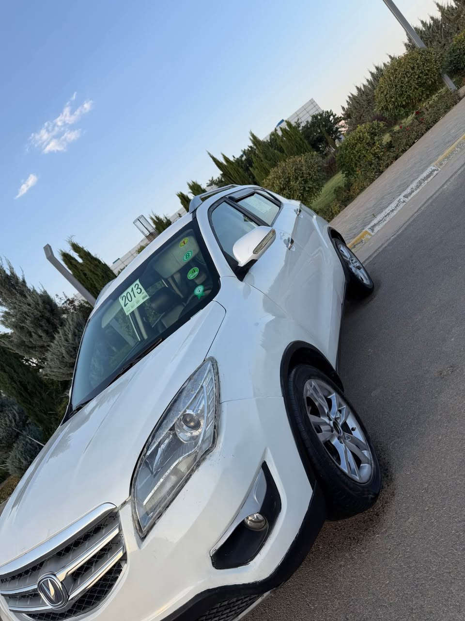 CHANGAN
2013
فوول فوولە 
ڕەقەم سلێمانی 
بەشەرتی تەحویل و خەرامە 
سەنەوی یەک ساڵە بەسەر چووە
خەرامەی ٥٠٠ هەزاری تیایە دوای مەعامەلەکە بۆت ئەبڕم 
سەیارەکە ماڵی دۆستە 
بەشەرتی گێڕ و مەکینە 
پێش و پشتی کەپسە
تەبرید🥶
ناو جلدە 
سڵایتە
ئاوێنە کارەبا 
قفڵ مەرکەزیە 
چوار تایەو ویلی لۆکی لەژێرە
سەیارەکە فول فولە 
نرخی خوار هەموو بازاڕ 
ئەگەر موشتەری تەلەفون بکە
شوێن سلێمانی
جوابی مەسج نایەمەوە
***********
*********** السليمانية, العراق
