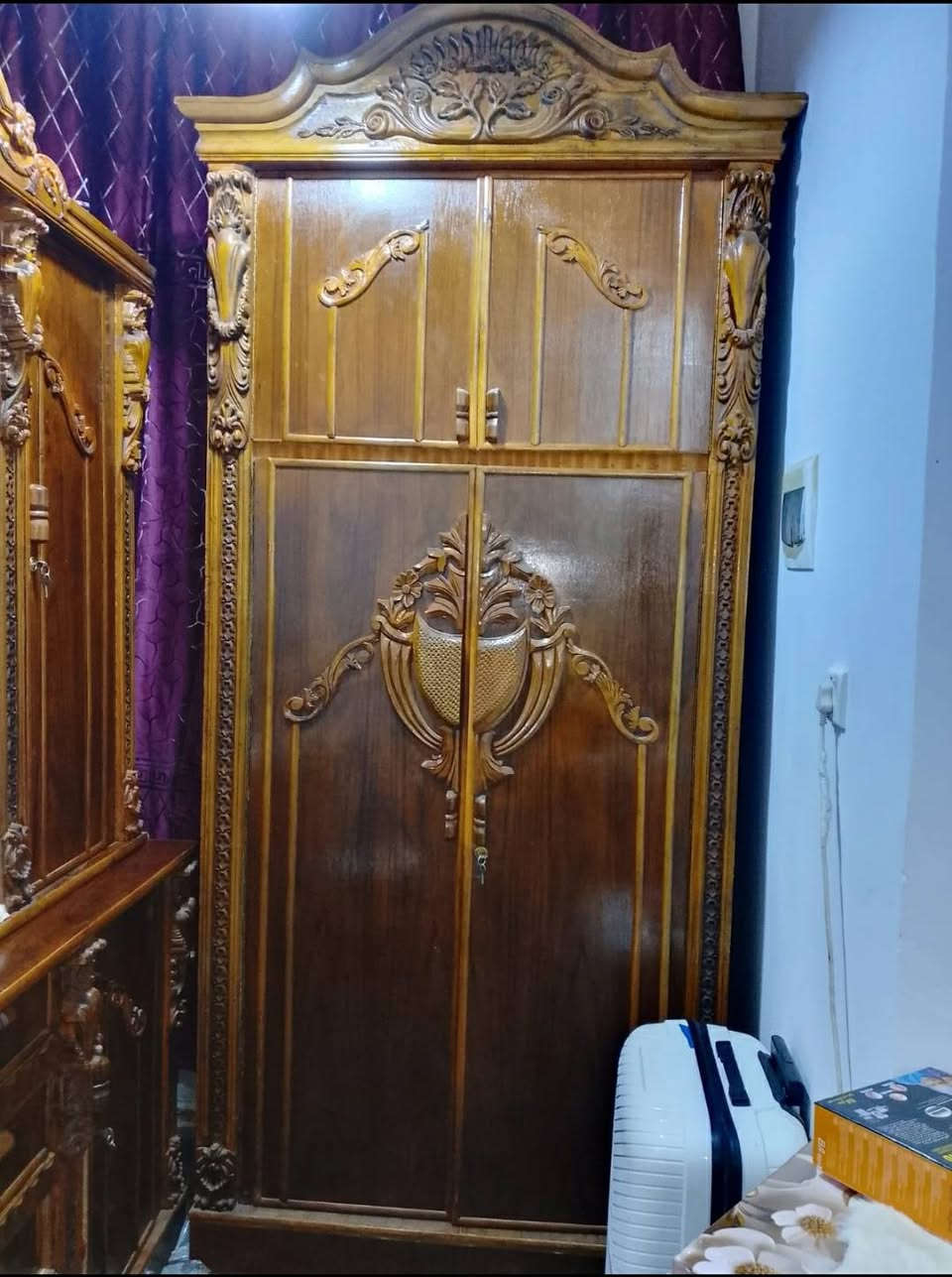 غرفه اخشاب صاج عراقي ثقيل درجه اولى للبيع غرفه جديده ونضيفه حيل 
***********
