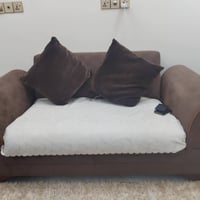 كنبة • للبيع • سعر مناسب