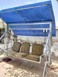 مرجوحه البيع السعر 175وبي مجال الاتصال على الرقم 07746737848