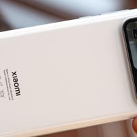 فلاجشيب شاومي • كاميرا مرتبة • شاشة بشق بسيط