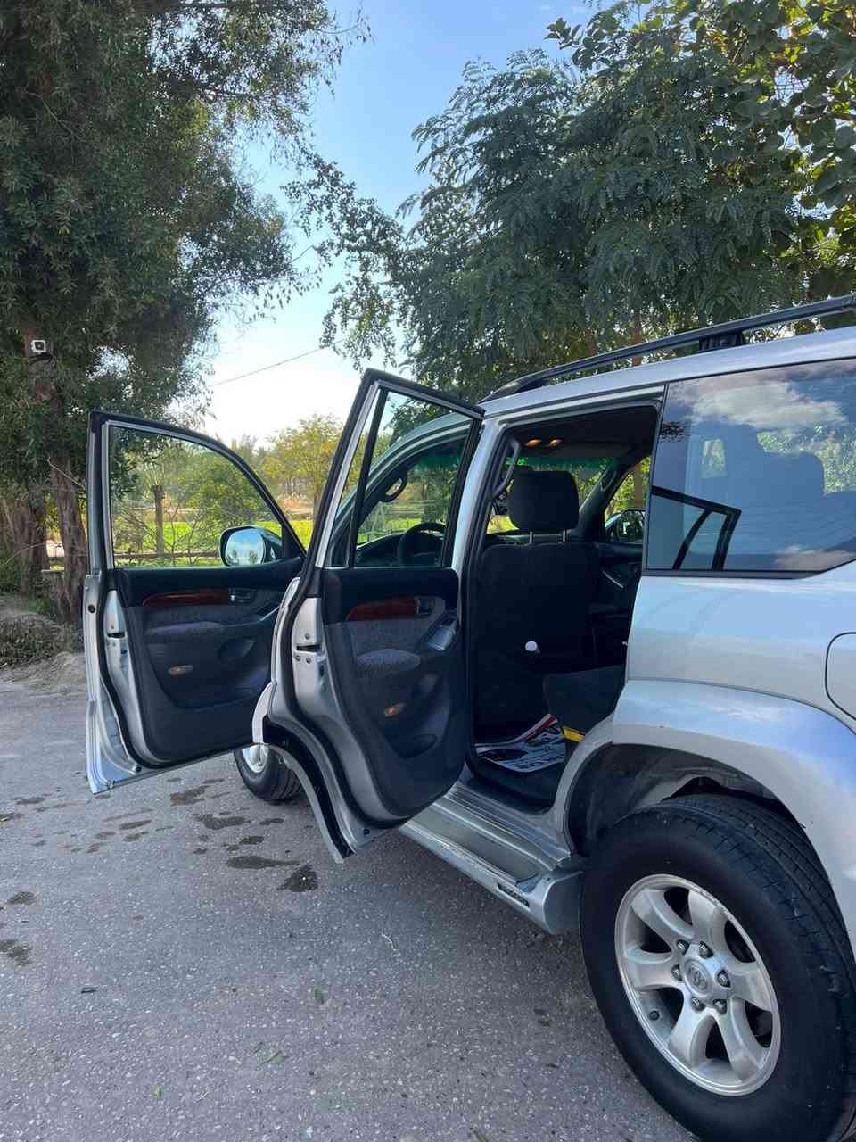 برادو ٢٠٠٩ 
٤ سلندر    رقم بغداد 
GX Limited 

***********
***********
