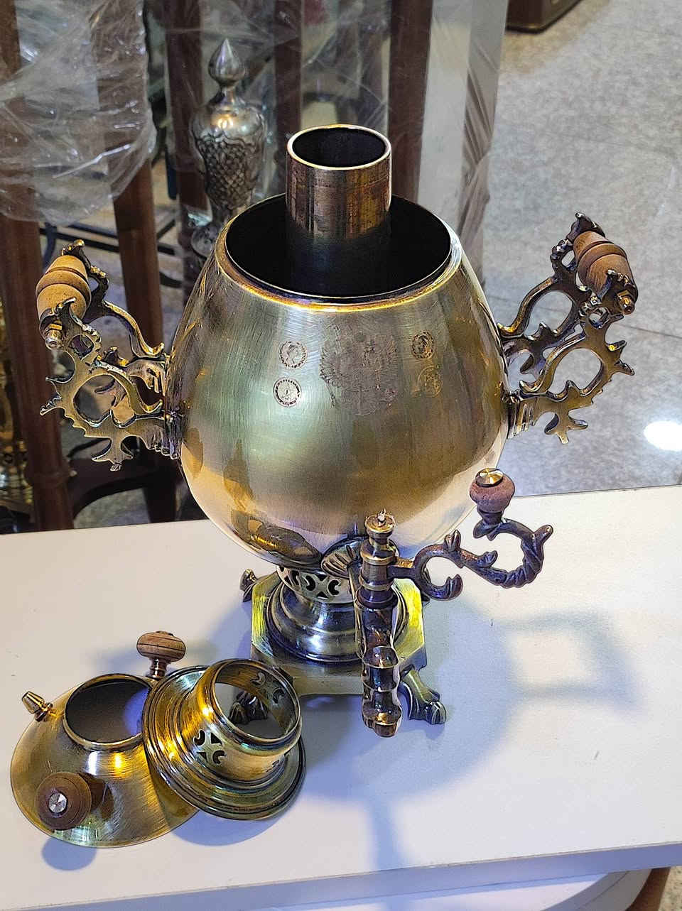 للبيع
سماور نحاسي ارتفاع 30 سم 
السعر على الخاص


**إذا كنت صاحب هذا الإعلان وتريد حذفه لأي سبب، رجاءا أرسل رسالة إلى الدعم الفني**