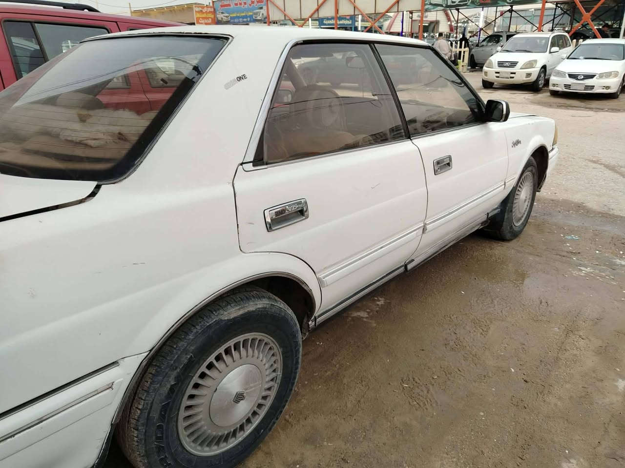 سلام عليكم سيارة هارتوب كير ومكينة خير من اللة. حدادية بجيس تخم تاير جديد كهربايات شغالة كلهة  تراييهة الربيل لاصبغ لا ضربة مكفولة سيارة بسمي مكفولة موديل 90سنوية ال28ما صاقطة مو شراي التعبني 33وبيهة مجال بصيط حسب الجية ***********
