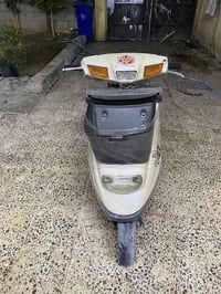 07774548635اسلام وعليكم يماها للبيع نكره سلف اي عيب مابي صالنصه بلادي ...