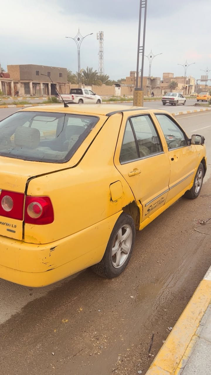 سلام عليكم شيري كوين محور كير ومكينه كورله سياره شوفت عينك مال واحد يعيش بيهاا على باب الله سياره عوزها ترتيب شويه مكان السياره ناصريه مركز سعرها 12 وبيها مجال ***********
