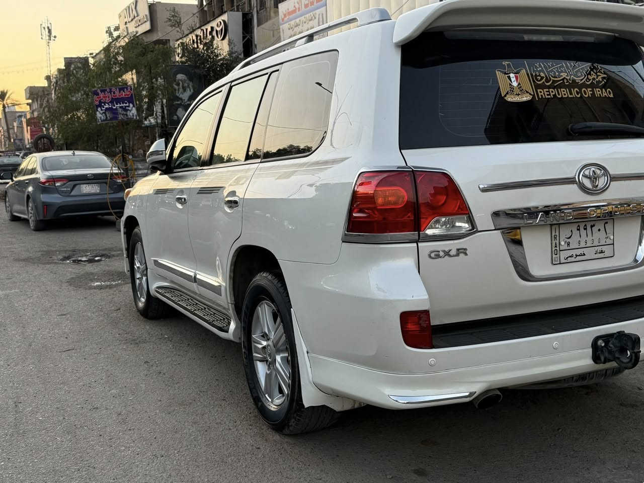 سلام. عليكم. لاندكروز لبيع. رقم بغداد بسمي موديل   2014 موصفات فول.  برايم  سياره. بيه بارد بسيط بس بيه.  صبغ بل دعاميه اقل اقل خمس صابع فقط.لاستفسار *********** مكلف بلنشر
