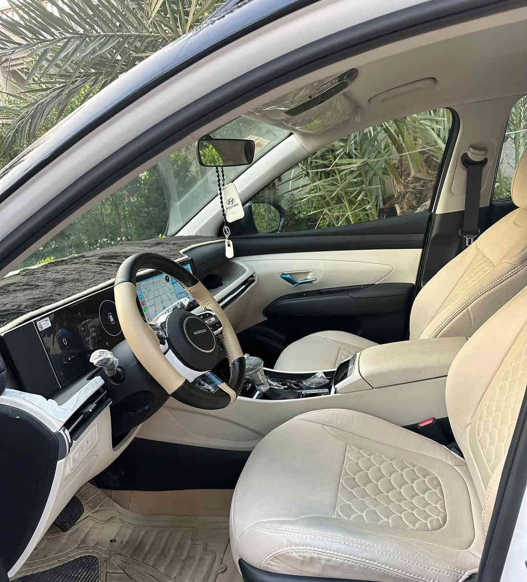 هونداي توكسان خليجي (2025) أبيض.
ضمان شركة الاولى موتورز.
بعدها داخل الضمان.
السيارة كلها على وضع الزيرو.
كفالة عامة من صبغ والتبديل والبارد.
فول مواصفات قمارة حديد (تو كلر).
ويل 19
رقم بغداد تحويل مباشر.
مكانها بغداد.
السعر (236).
للاستفسار الاتصال فقط
***********
