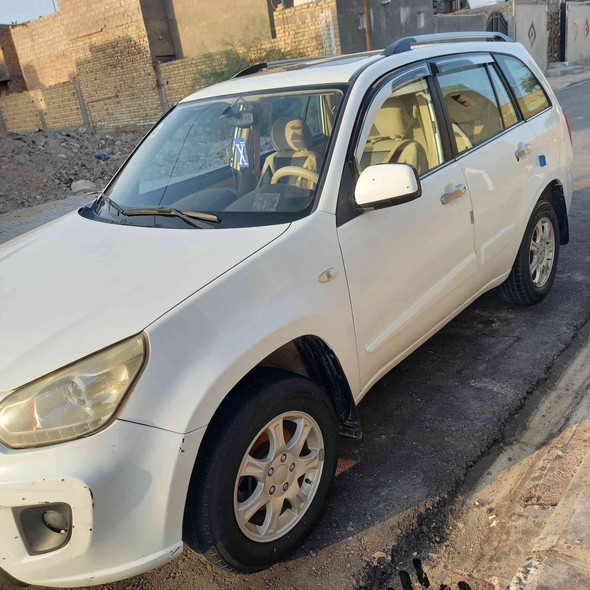 سياره تيكو ١٣ للبيع باسمي تحويل ثاني يوم مثنى رقم دولي محرك وكير على الشرط تخم تاير السعر ٥٧ وبيهه مجال اذا شراي اتصل ***********
